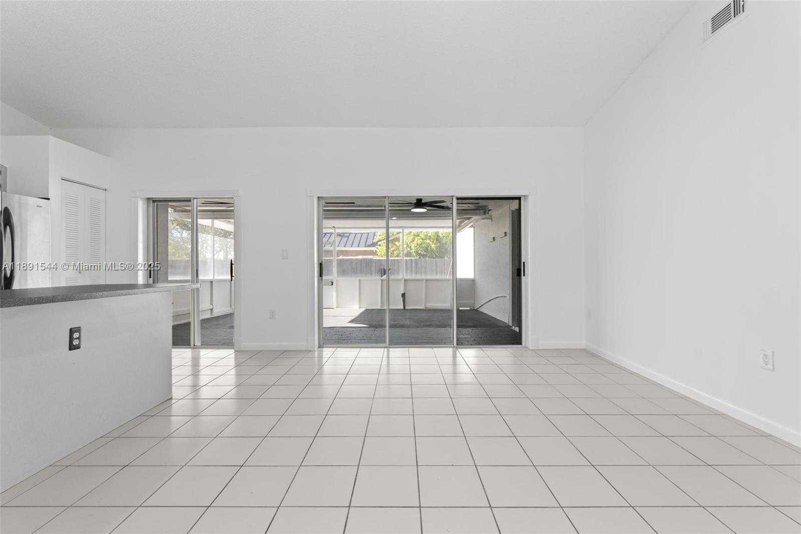 Small Image of 13400 SOUTH WEST 182ND ST, Miami Number 22