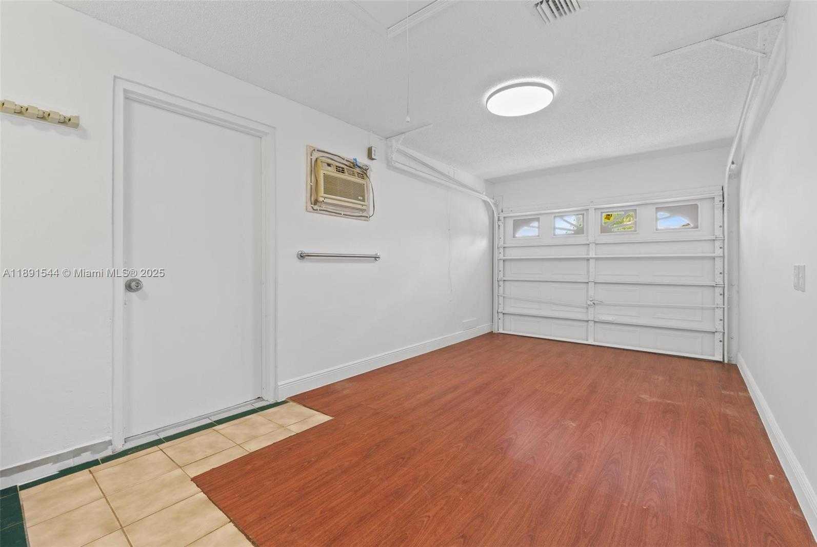Small Image of 13400 SOUTH WEST 182ND ST, Miami Number 24