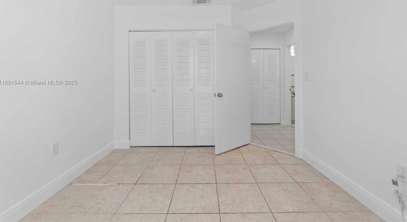 Small Image of 13400 SOUTH WEST 182ND ST, Miami Number 25