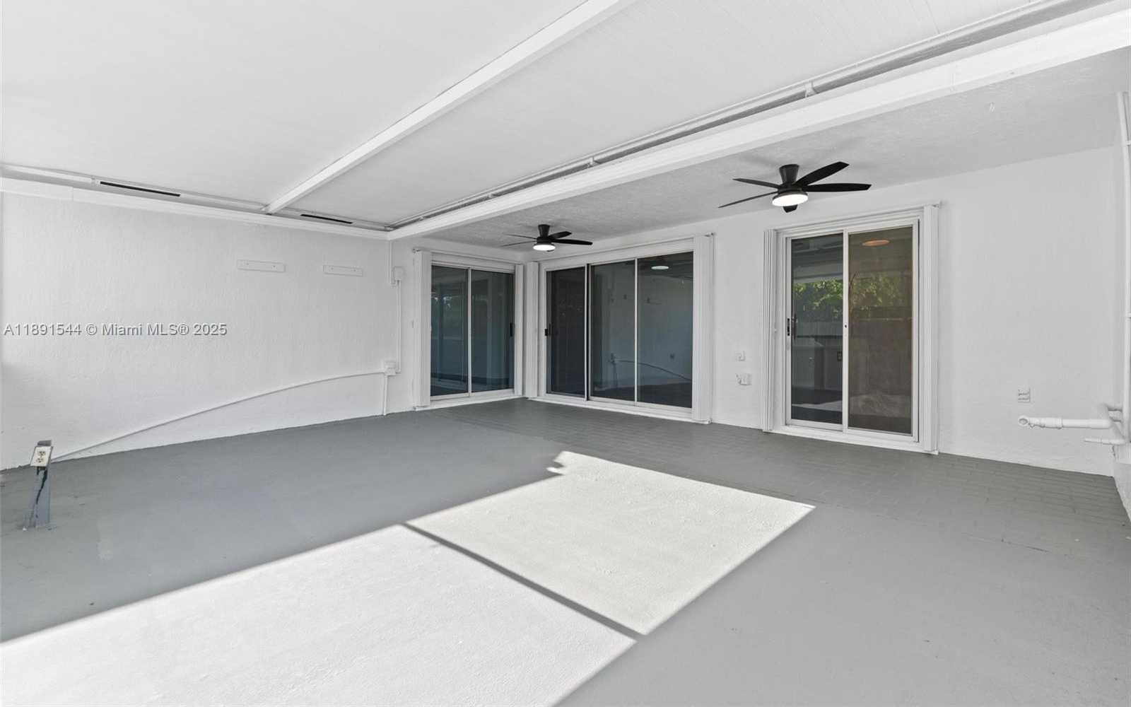 Small Image of 13400 SOUTH WEST 182ND ST, Miami Number 28