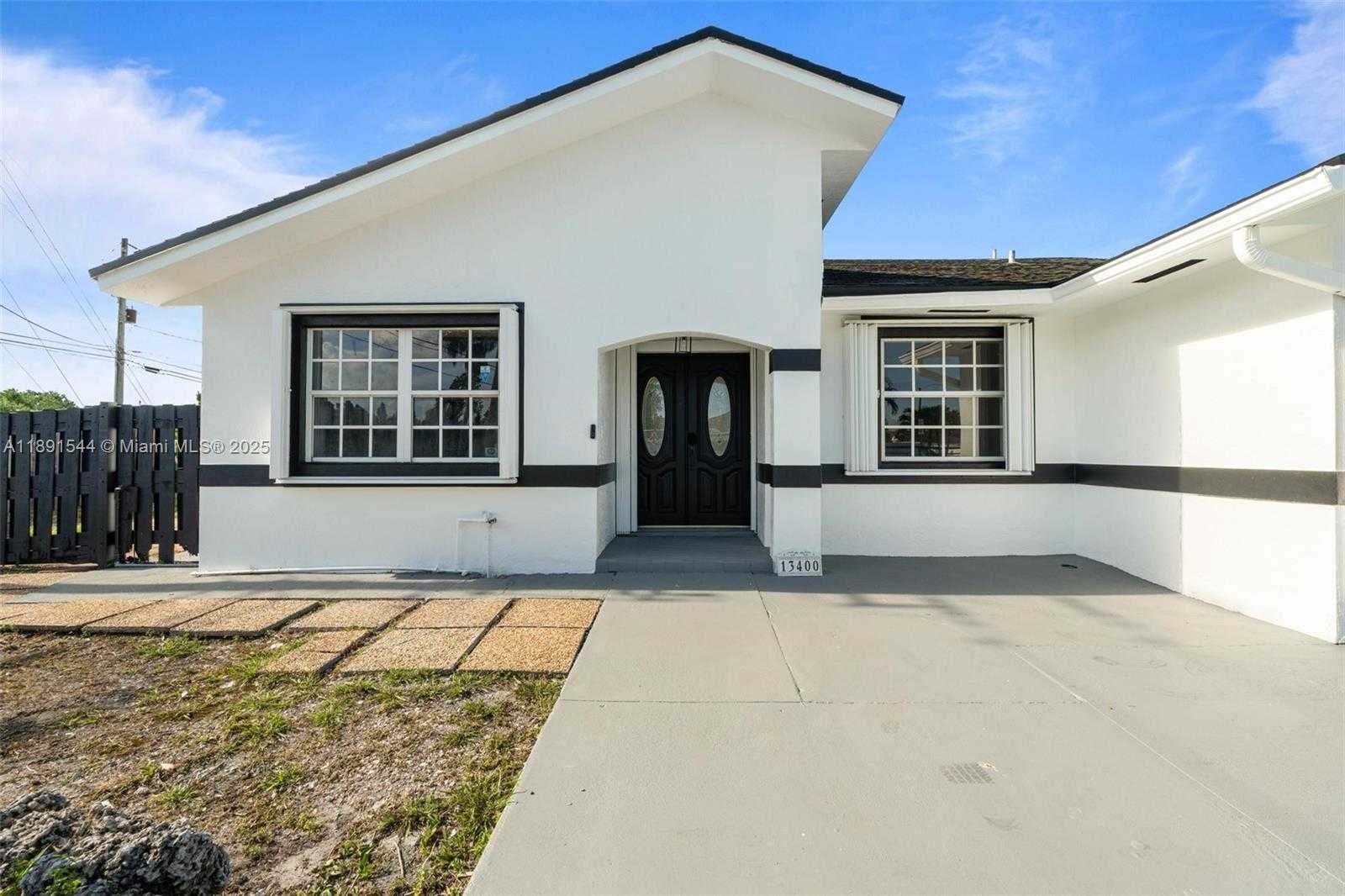 Small Image of 13400 SOUTH WEST 182ND ST, Miami Number 32