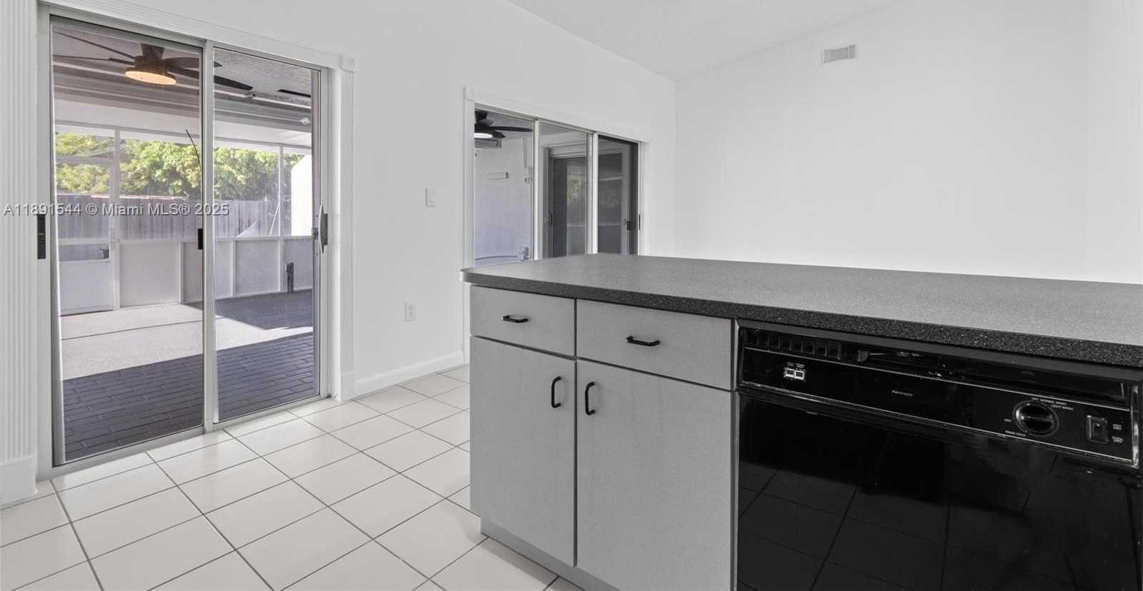 Small Image of 13400 SOUTH WEST 182ND ST, Miami Number 4
