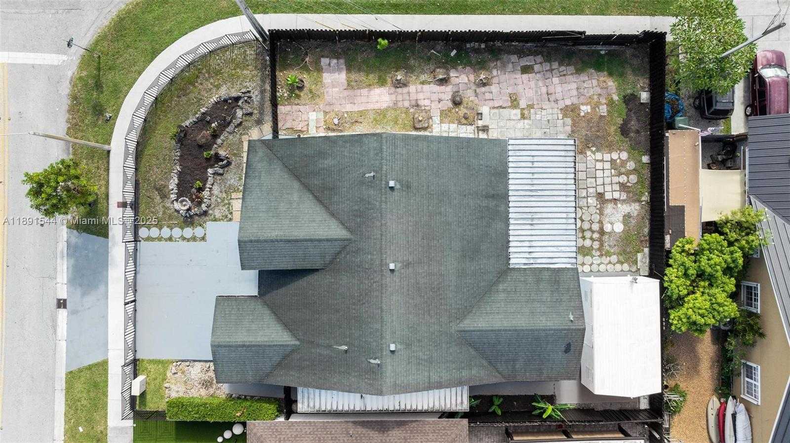 Small Image of 13400 SOUTH WEST 182ND ST, Miami Number 41