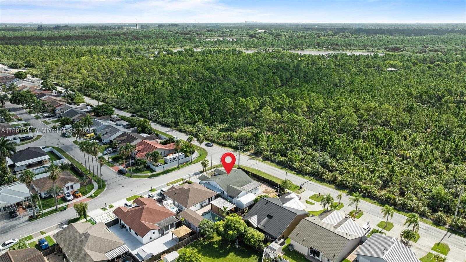 Small Image of 13400 SOUTH WEST 182ND ST, Miami Number 43