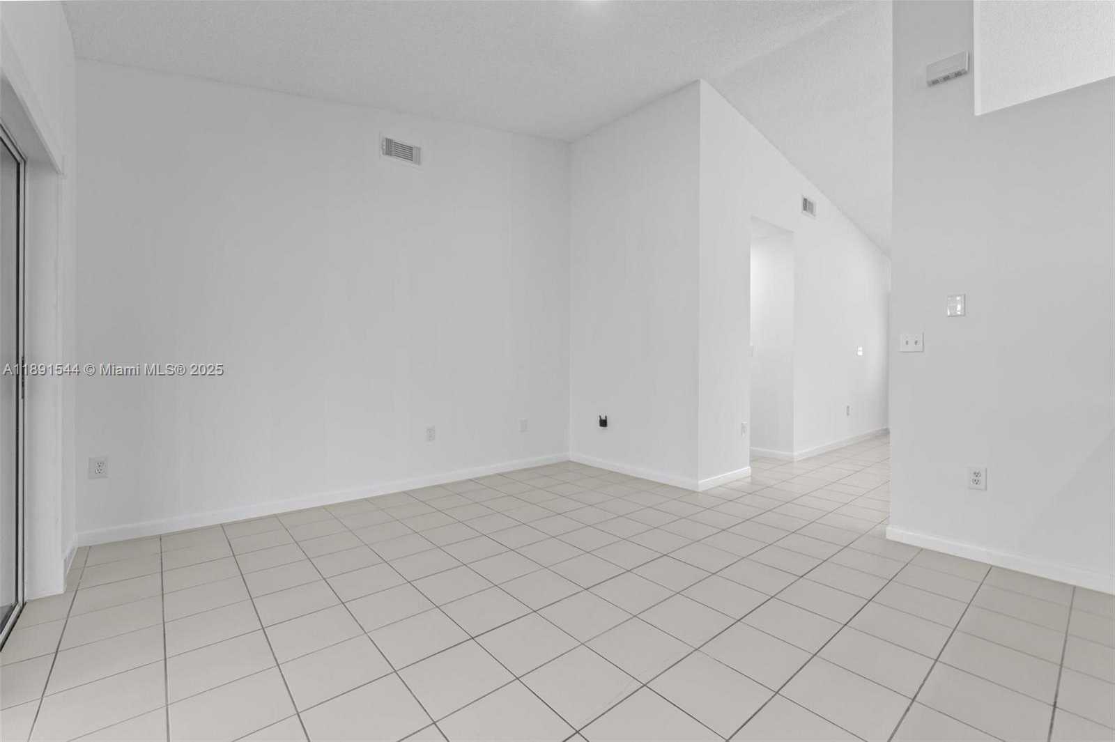 Small Image of 13400 SOUTH WEST 182ND ST, Miami Number 9