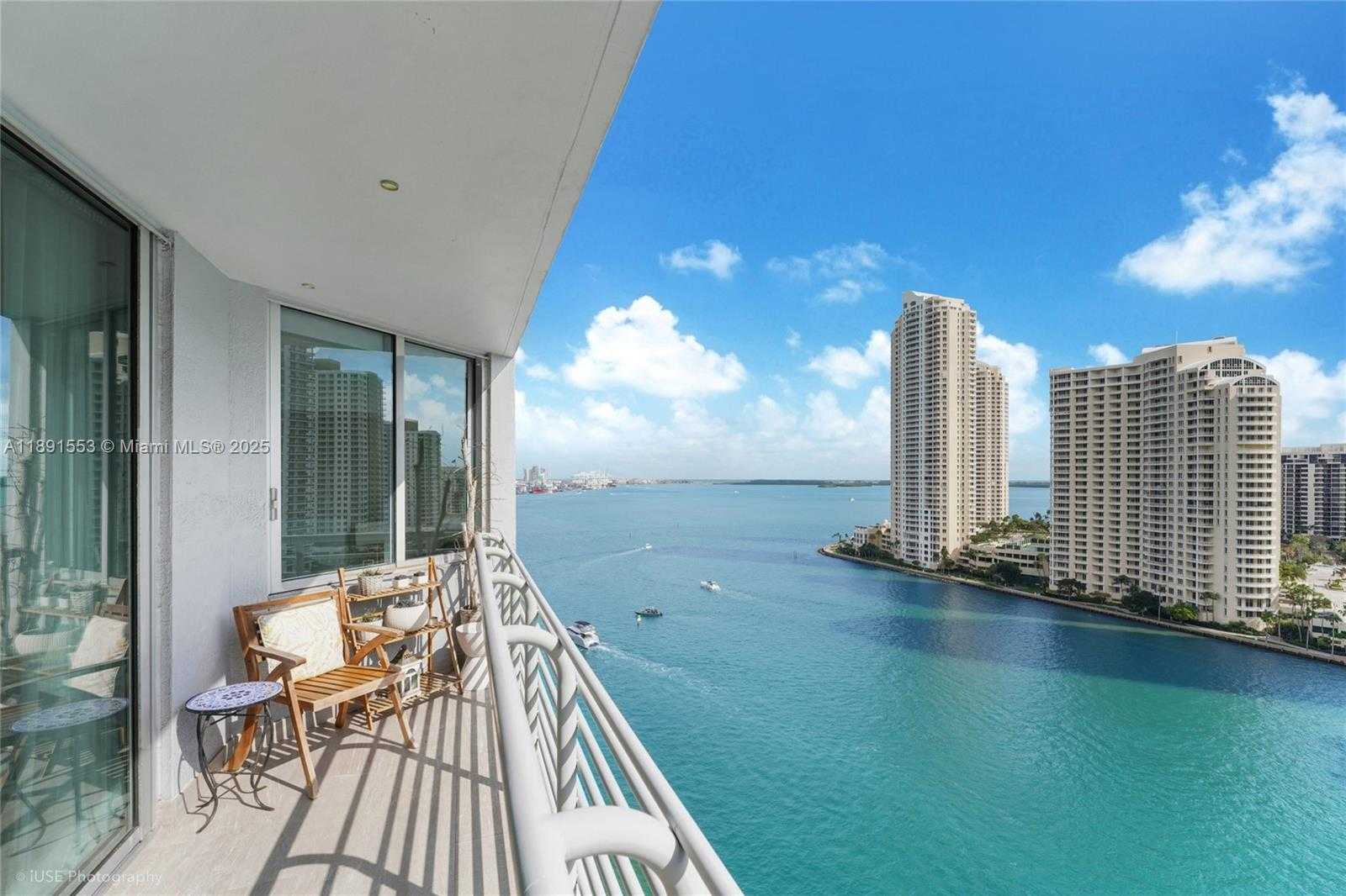 Small Image of 325 SOUTH BISCAYNE BLVD #1721, Miami Number 2