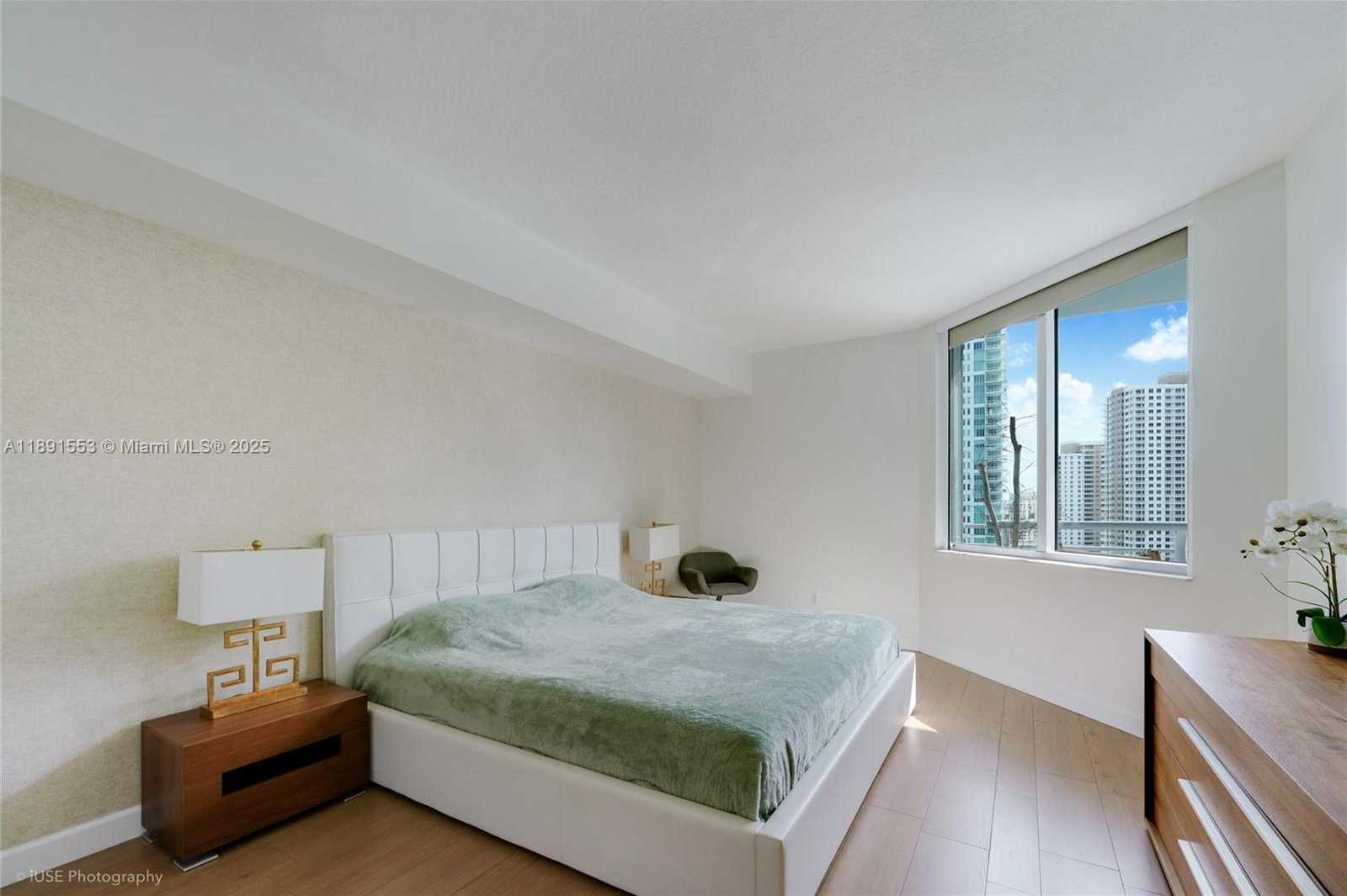 Small Image of 325 SOUTH BISCAYNE BLVD #1721, Miami Number 8
