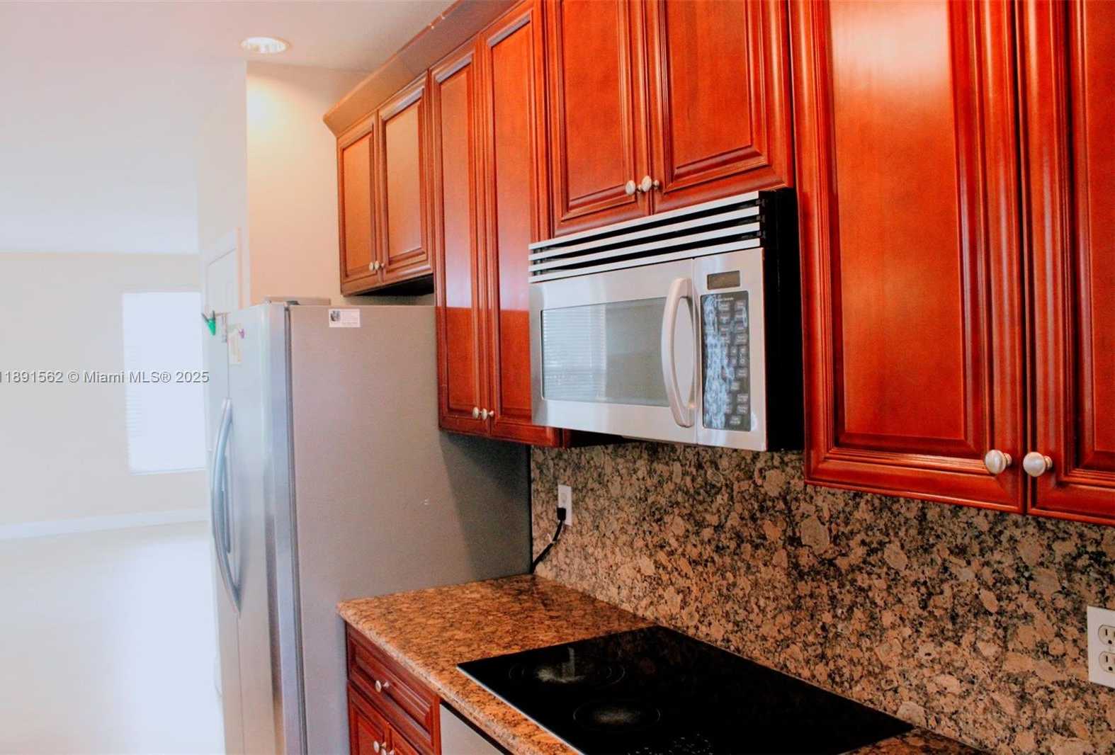 Small Image of 11151 MINNEAPOLIS DR, Cooper City Number 15