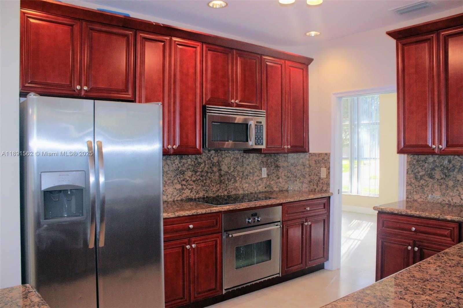 Small Image of 11151 MINNEAPOLIS DR, Cooper City Number 18