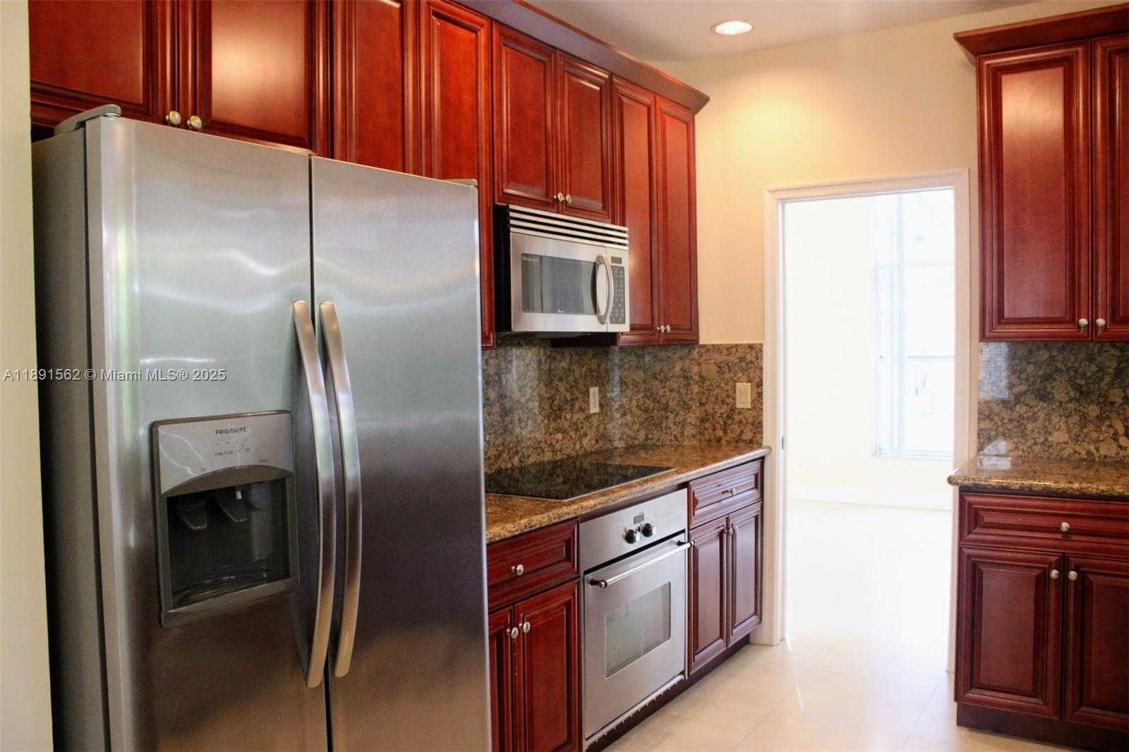 Small Image of 11151 MINNEAPOLIS DR, Cooper City Number 19