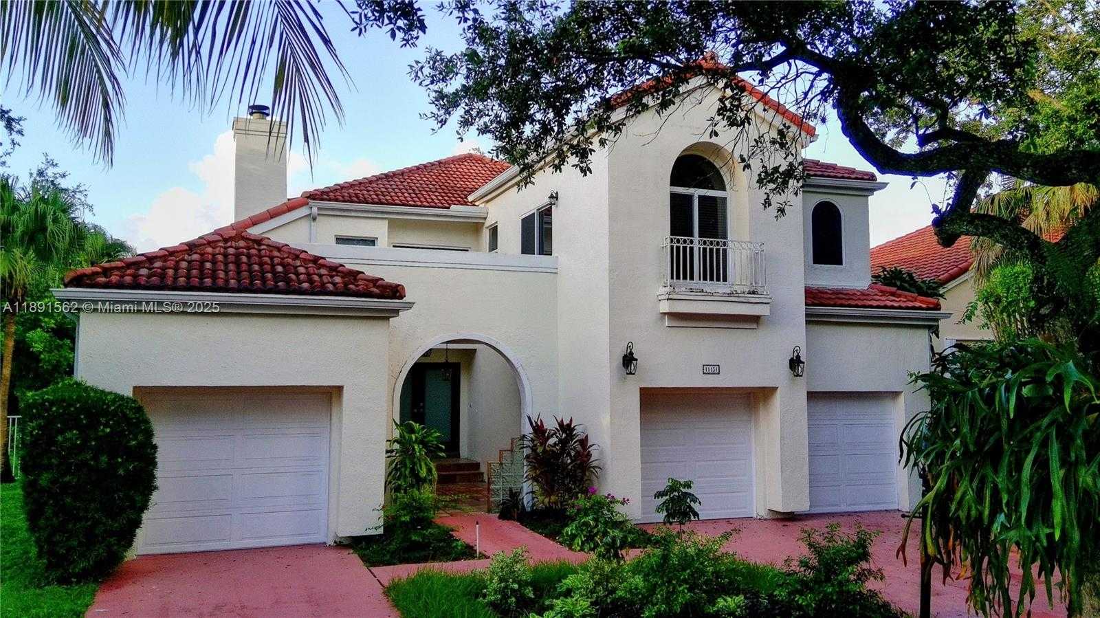 Small Image of 11151 MINNEAPOLIS DR, Cooper City Number 2
