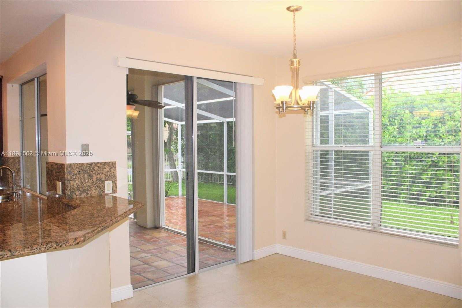 Small Image of 11151 MINNEAPOLIS DR, Cooper City Number 25