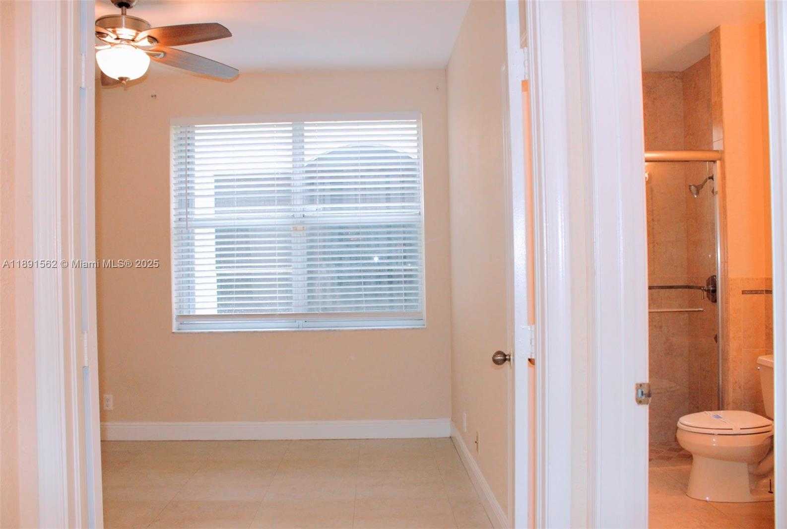 Small Image of 11151 MINNEAPOLIS DR, Cooper City Number 27