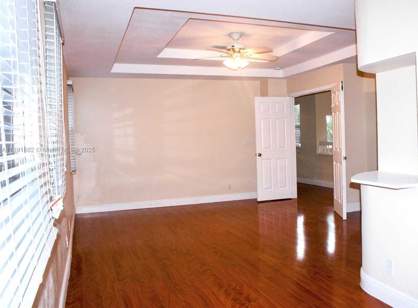 Small Image of 11151 MINNEAPOLIS DR, Cooper City Number 35