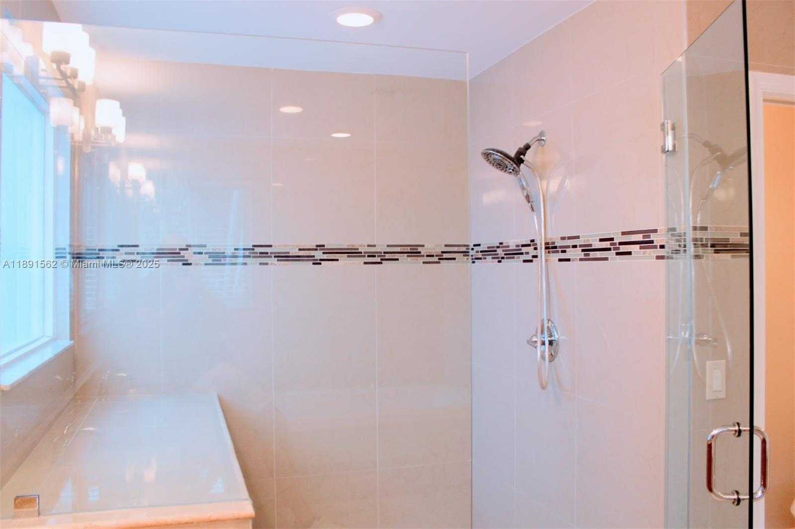 Small Image of 11151 MINNEAPOLIS DR, Cooper City Number 41