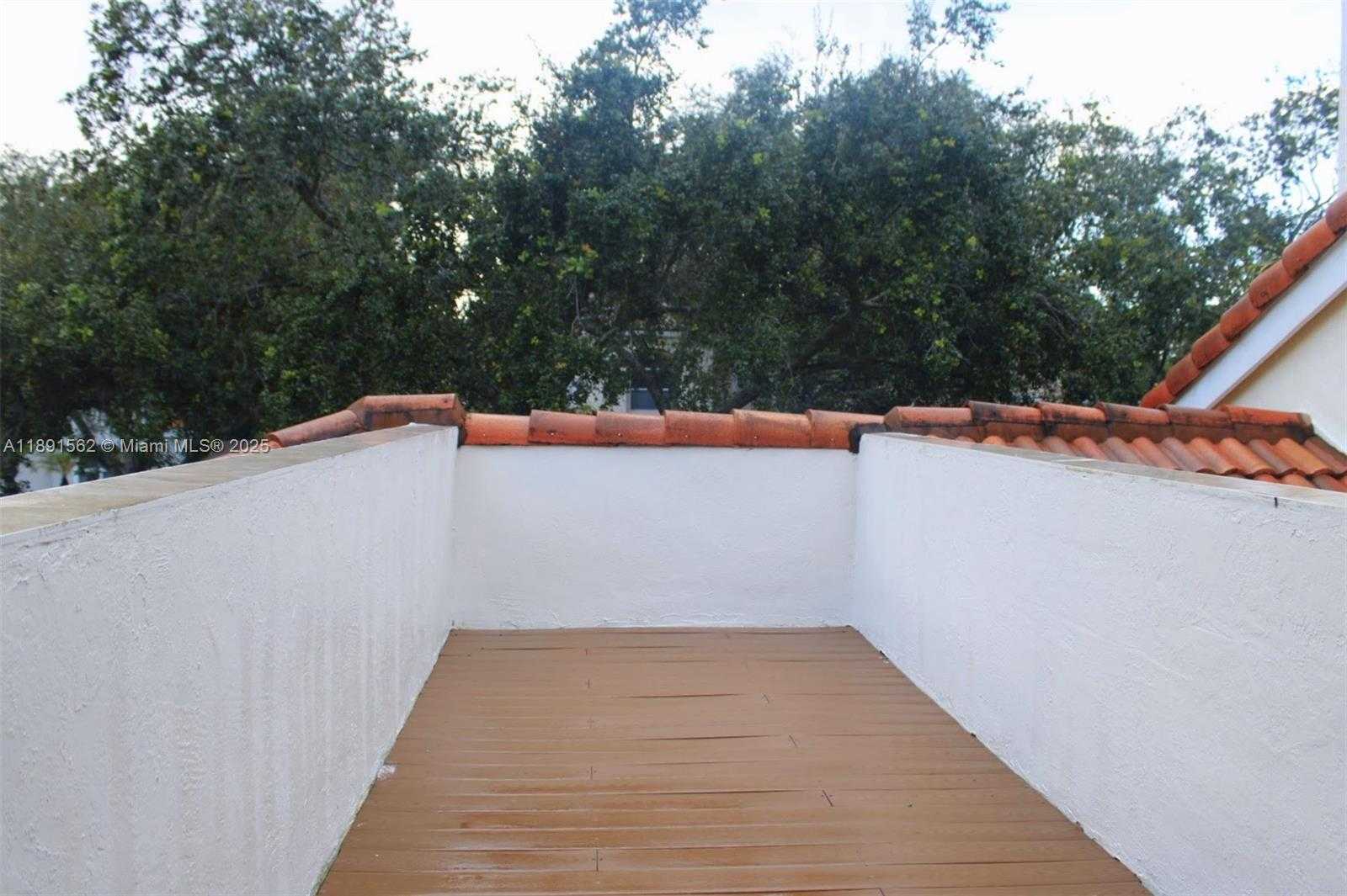 Small Image of 11151 MINNEAPOLIS DR, Cooper City Number 53