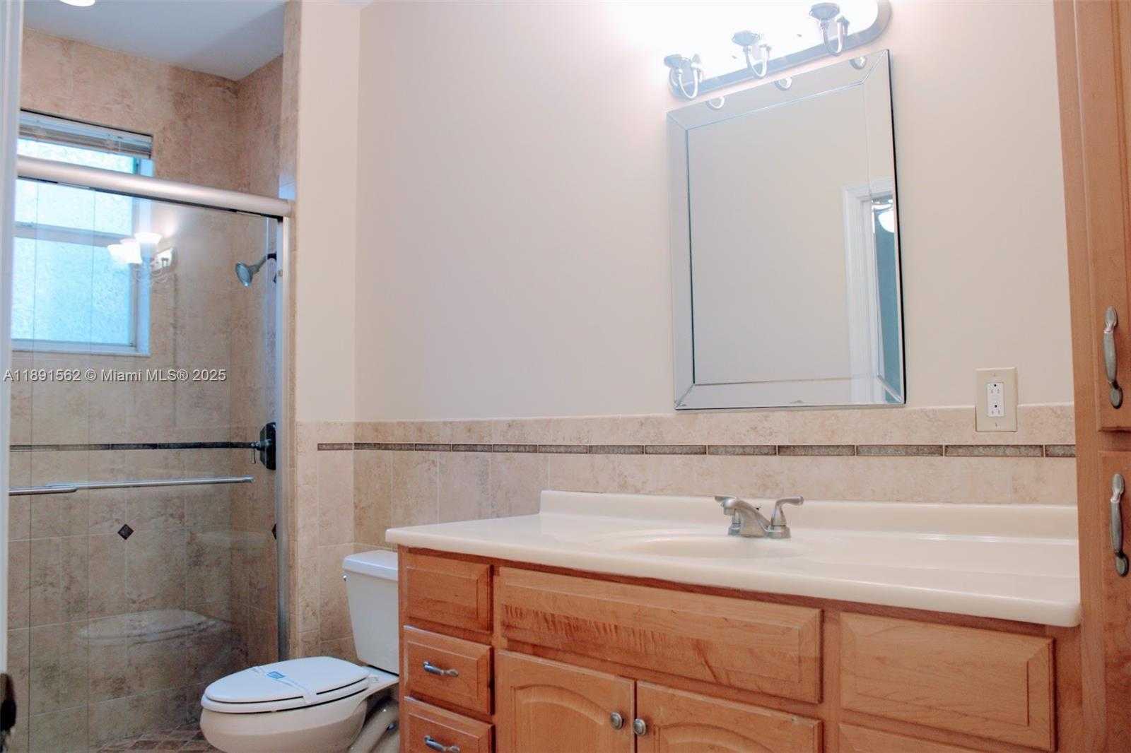 Small Image of 11151 MINNEAPOLIS DR, Cooper City Number 54