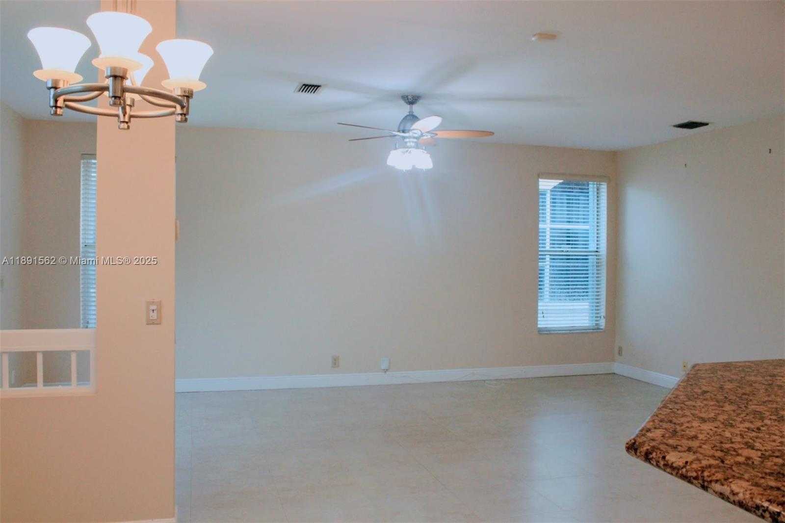 Small Image of 11151 MINNEAPOLIS DR, Cooper City Number 59