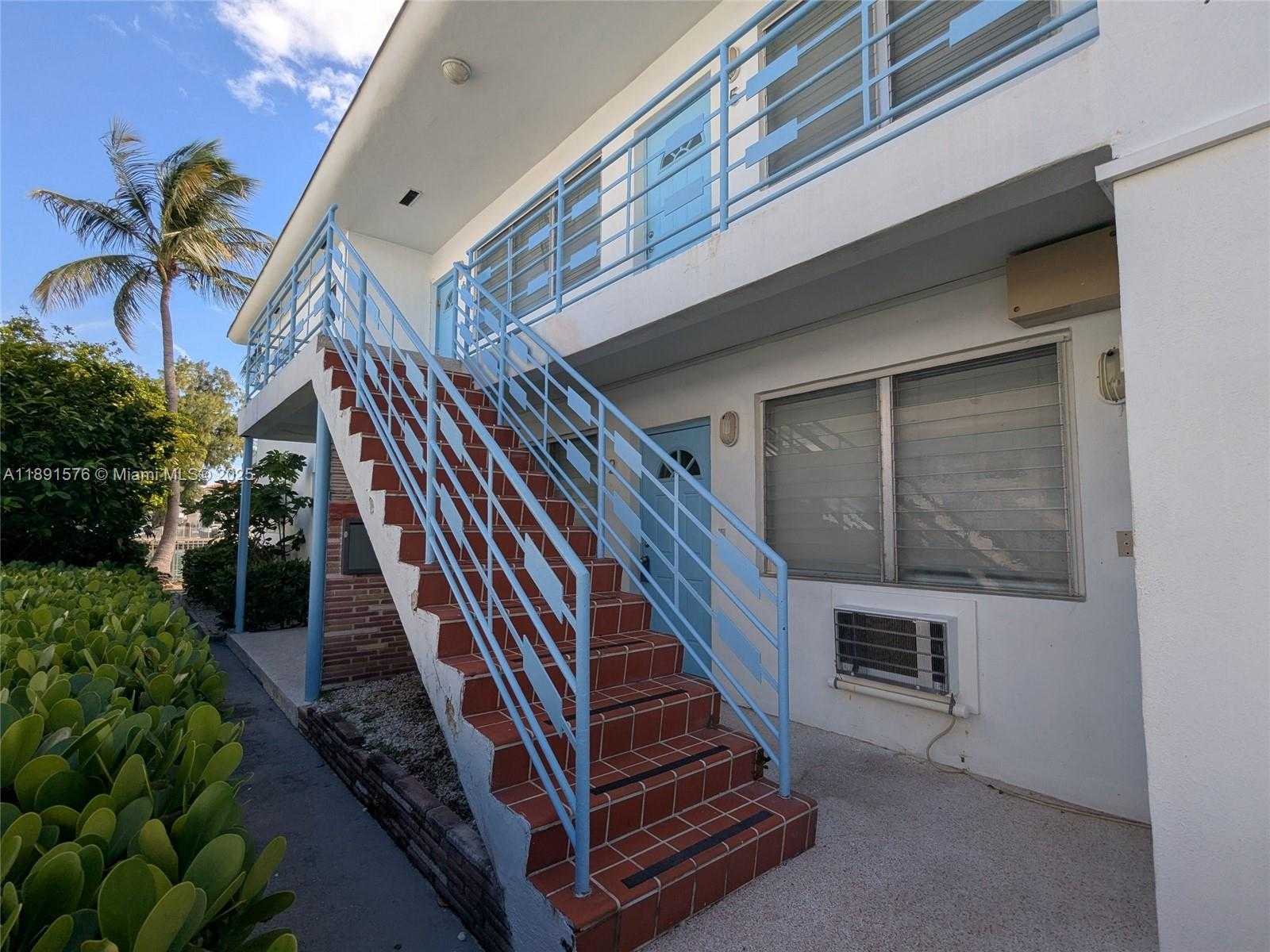 Small Image of 7805 CRESPI BLVD #2, Miami Beach Number 2