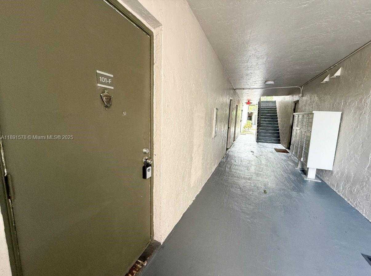 Small Image of 7917 SOUTH WEST 104TH ST #101F, Miami Number 23