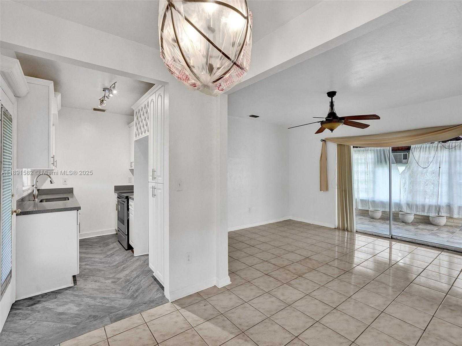 Small Image of 17791 NORTH EAST 13TH AVE, North Miami Beach Number 13