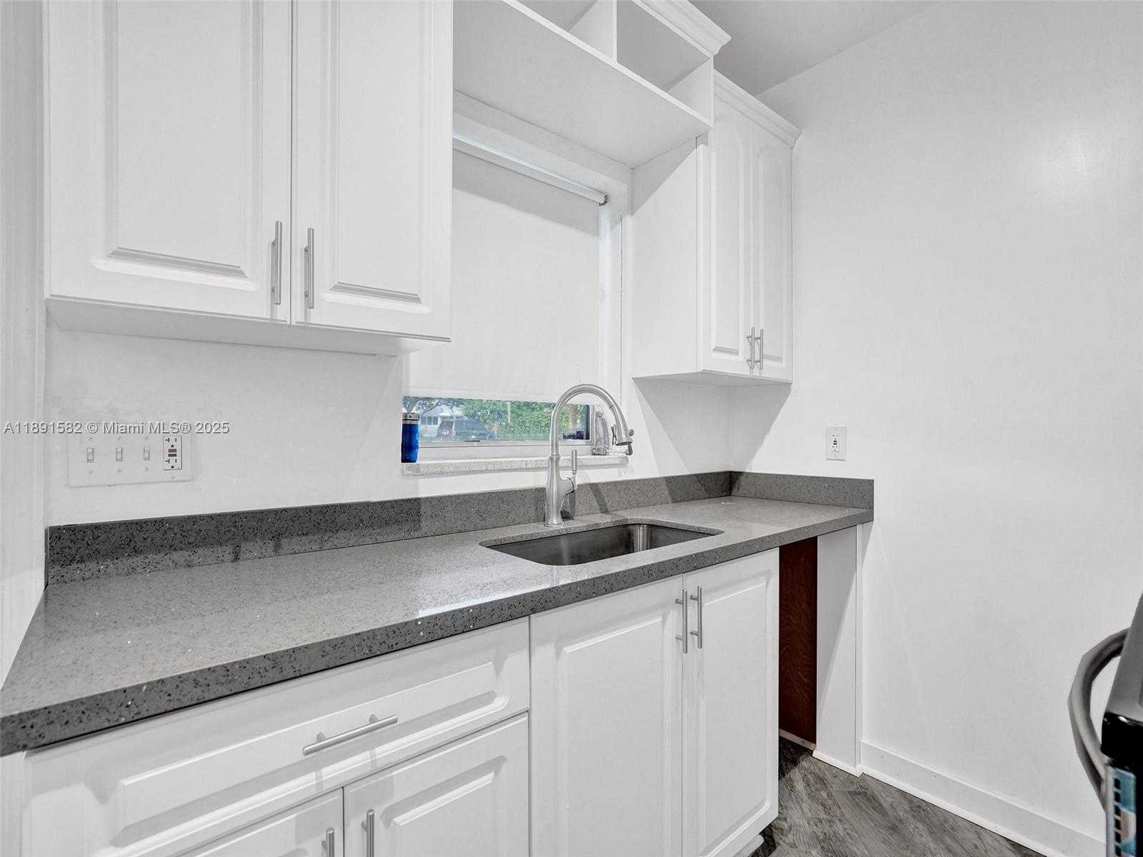 Small Image of 17791 NORTH EAST 13TH AVE, North Miami Beach Number 16