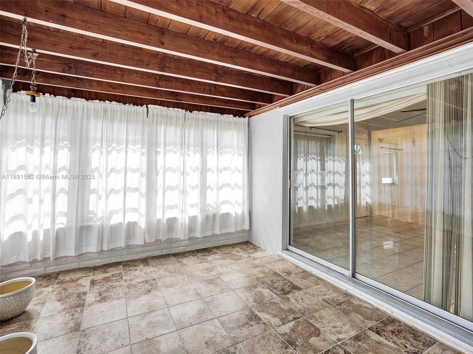 Small Image of 17791 NORTH EAST 13TH AVE, North Miami Beach Number 24