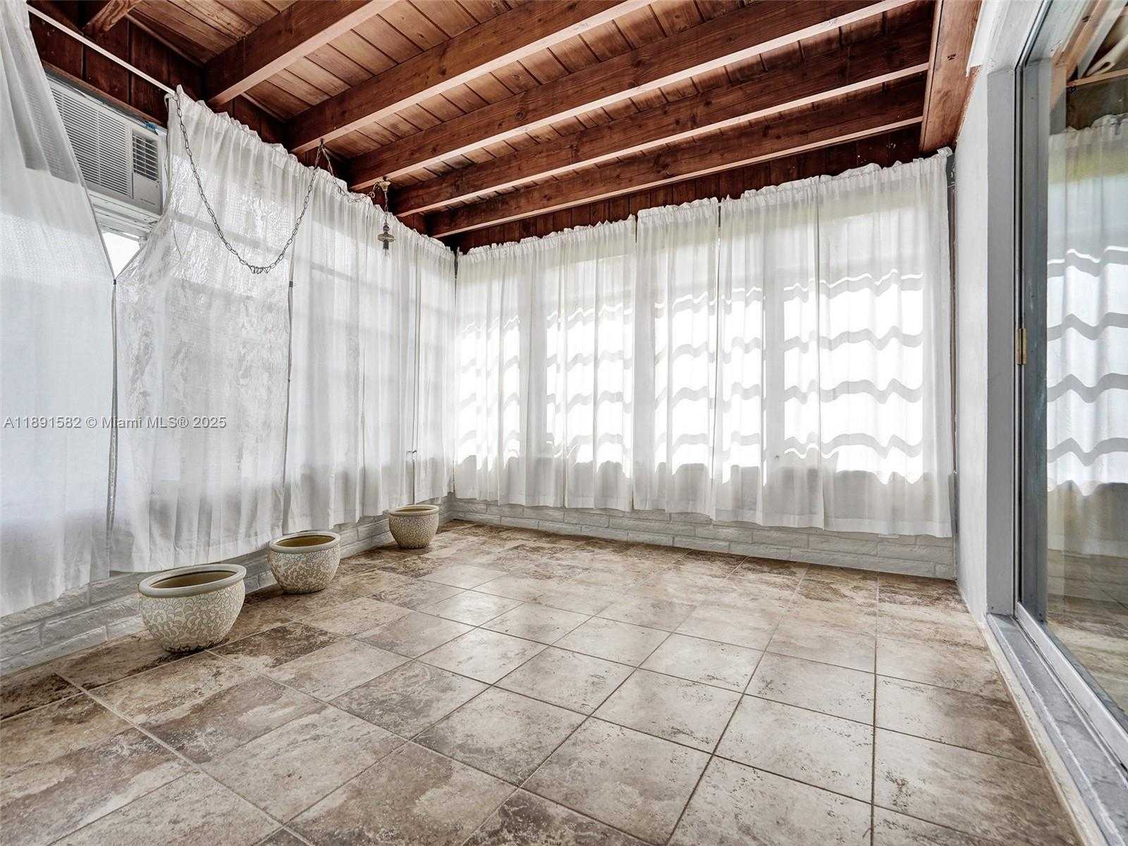 Small Image of 17791 NORTH EAST 13TH AVE, North Miami Beach Number 27