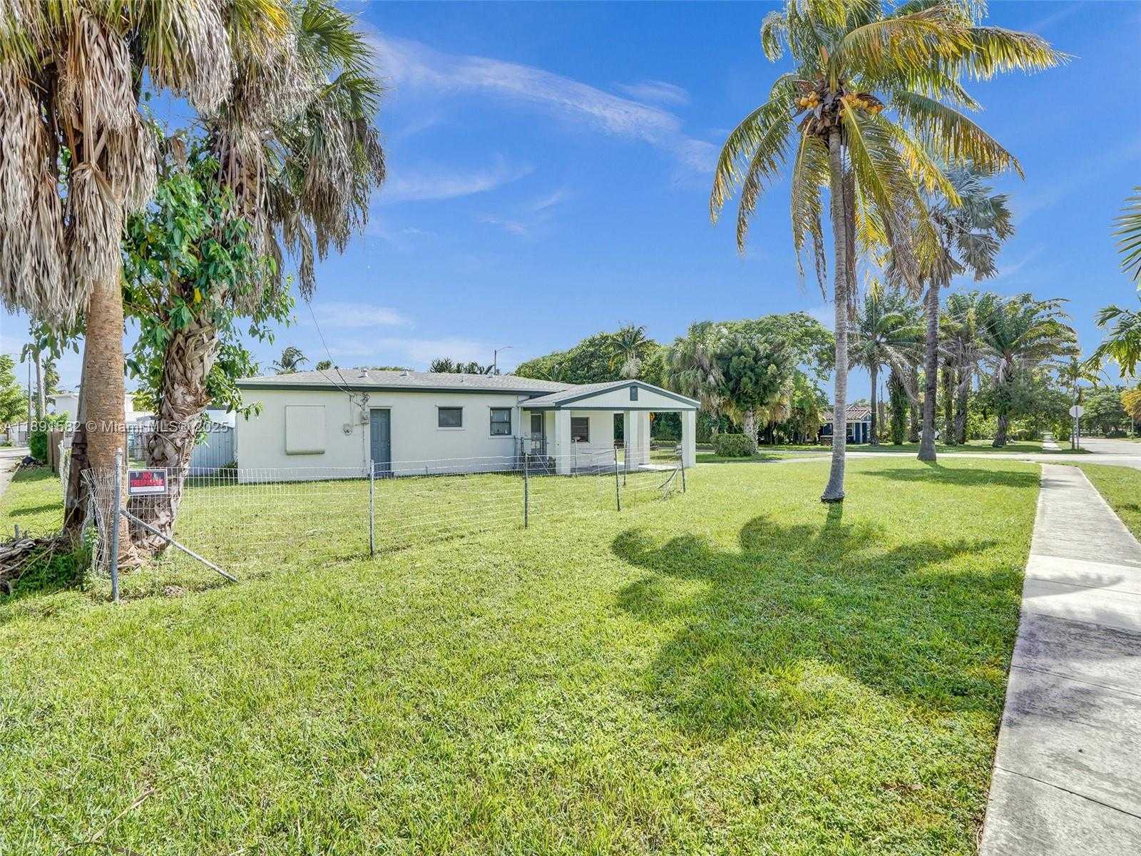 Small Image of 17791 NORTH EAST 13TH AVE, North Miami Beach Number 7