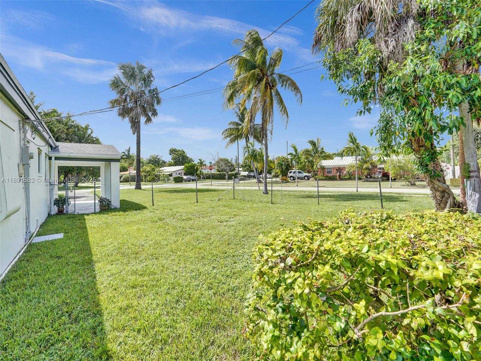 Small Image of 17791 NORTH EAST 13TH AVE, North Miami Beach Number 9