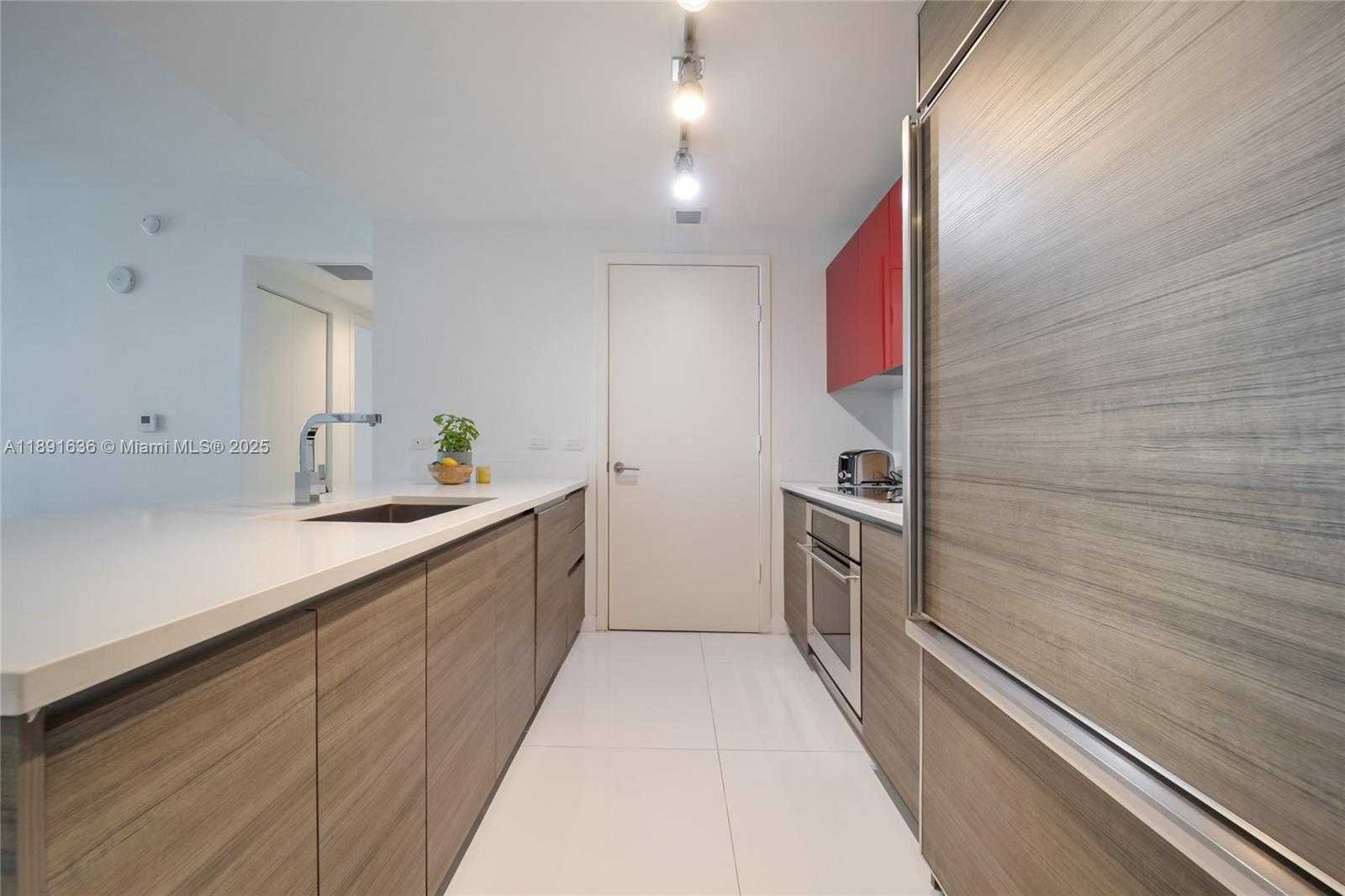 Small Image of 1100 SOUTH MIAMI AVE #2808, Miami Number 3
