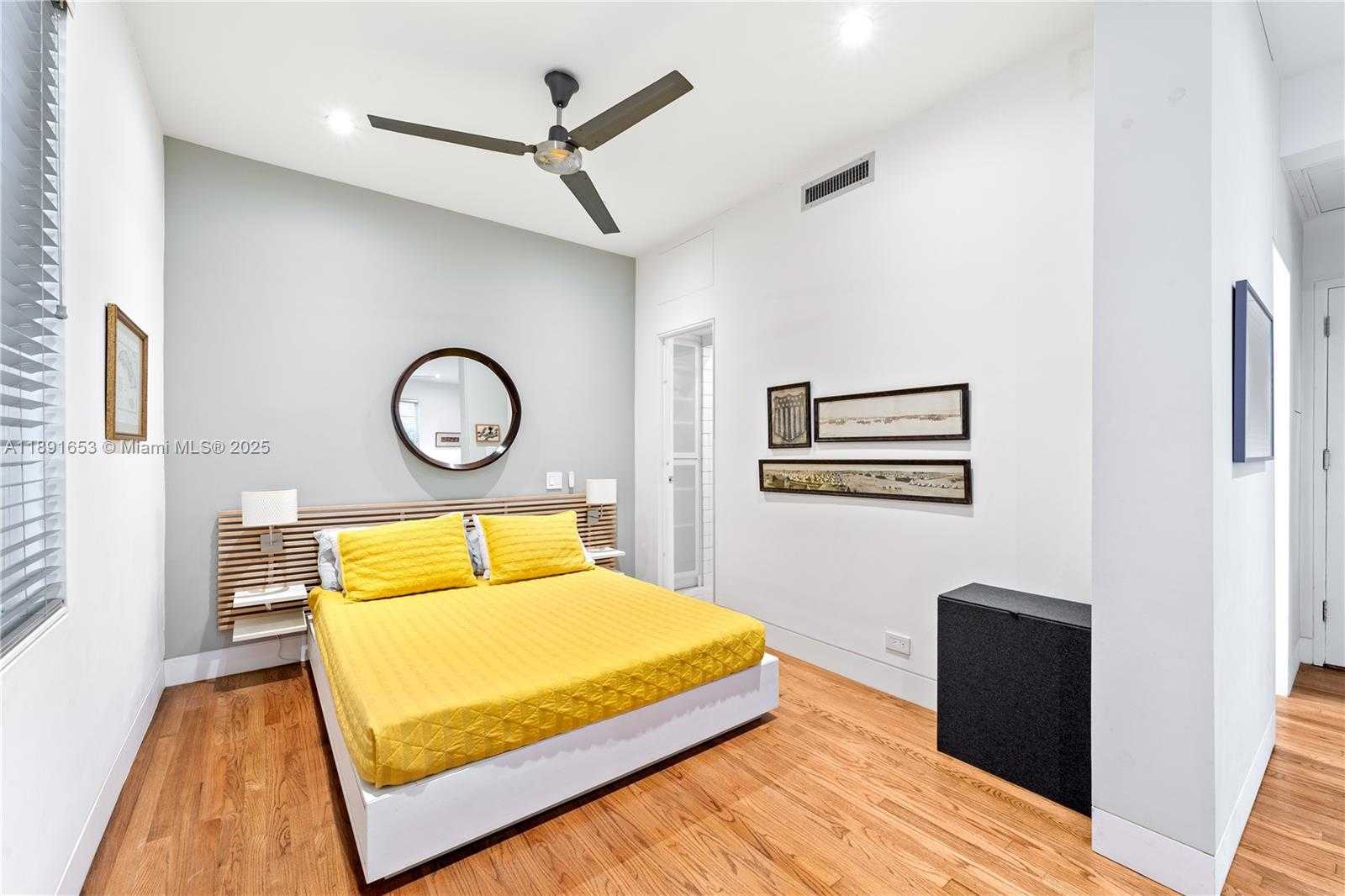 Small Image of 732 EUCLID AVE #3, Miami Beach Number 5