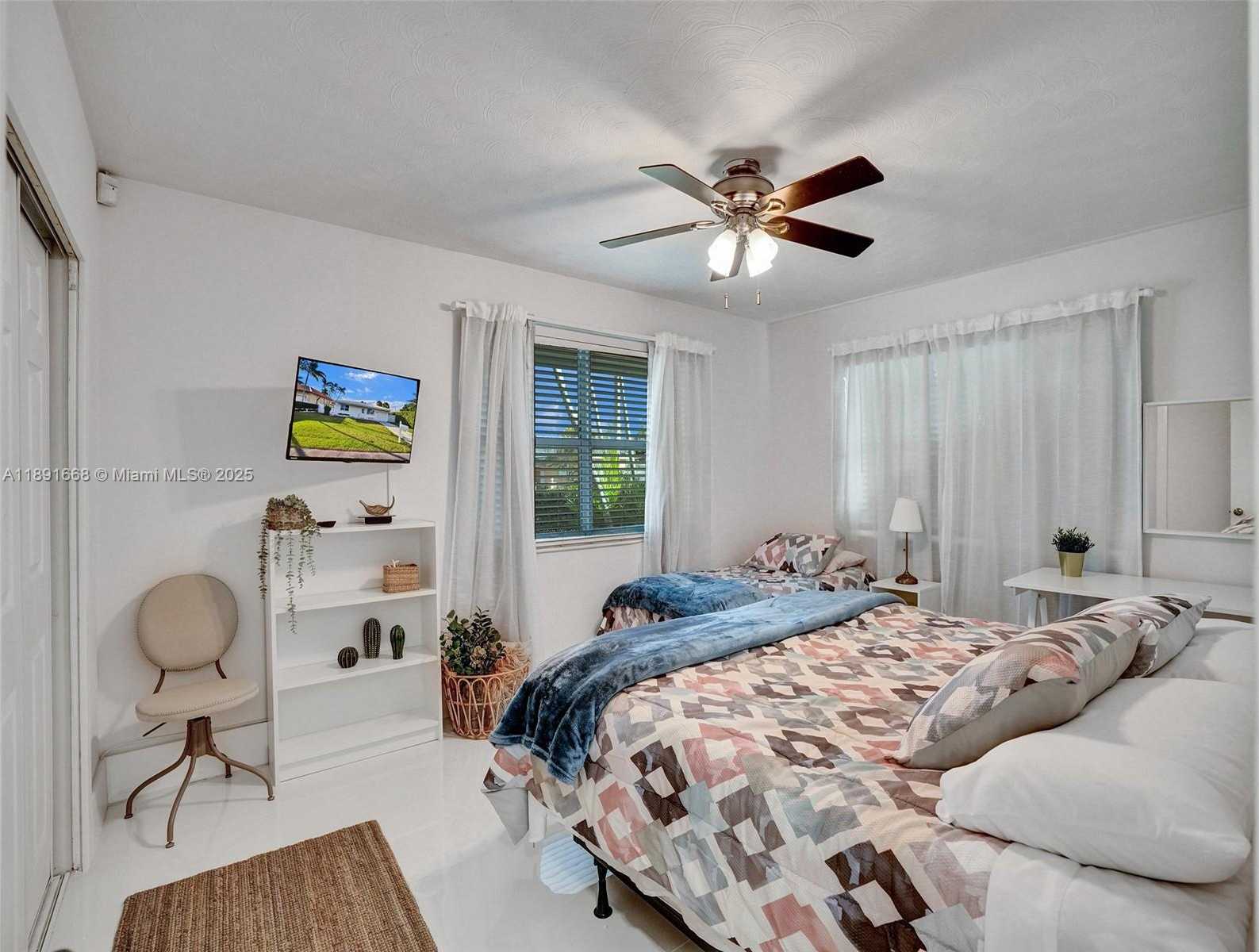 Small Image of 1216 GUAVA ISLE, Fort Lauderdale Number 10