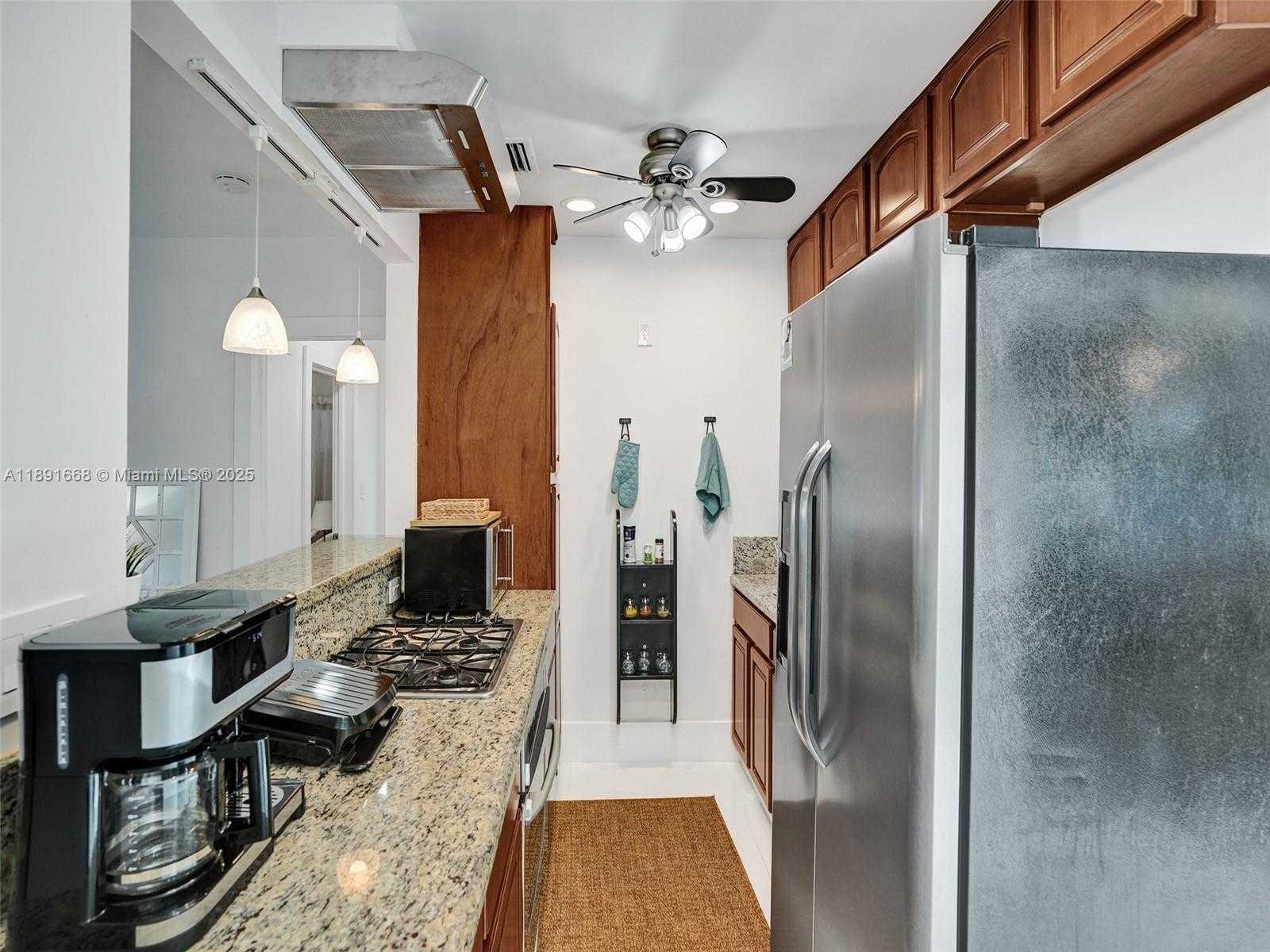 Small Image of 1216 GUAVA ISLE, Fort Lauderdale Number 21
