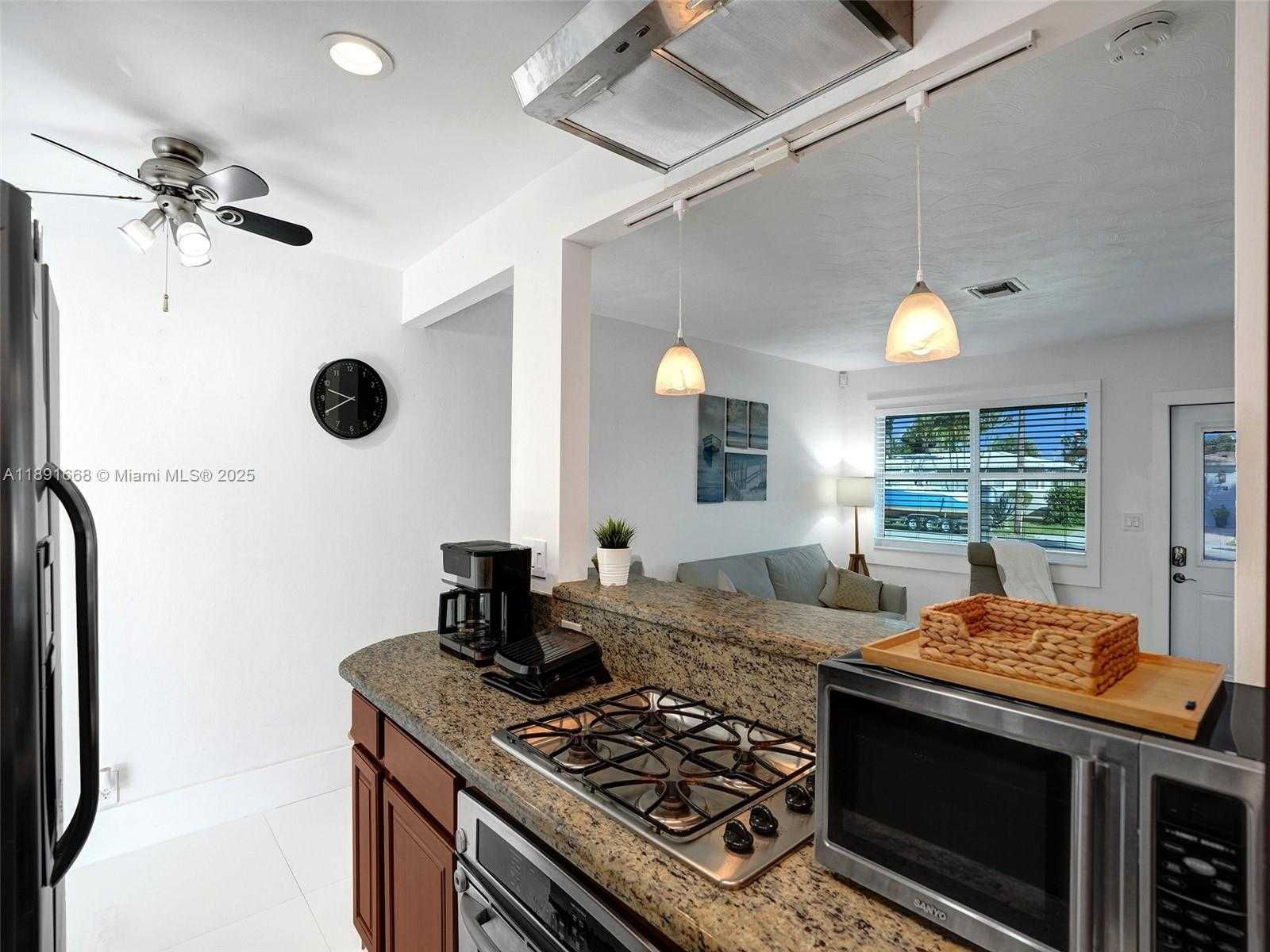 Small Image of 1216 GUAVA ISLE, Fort Lauderdale Number 22