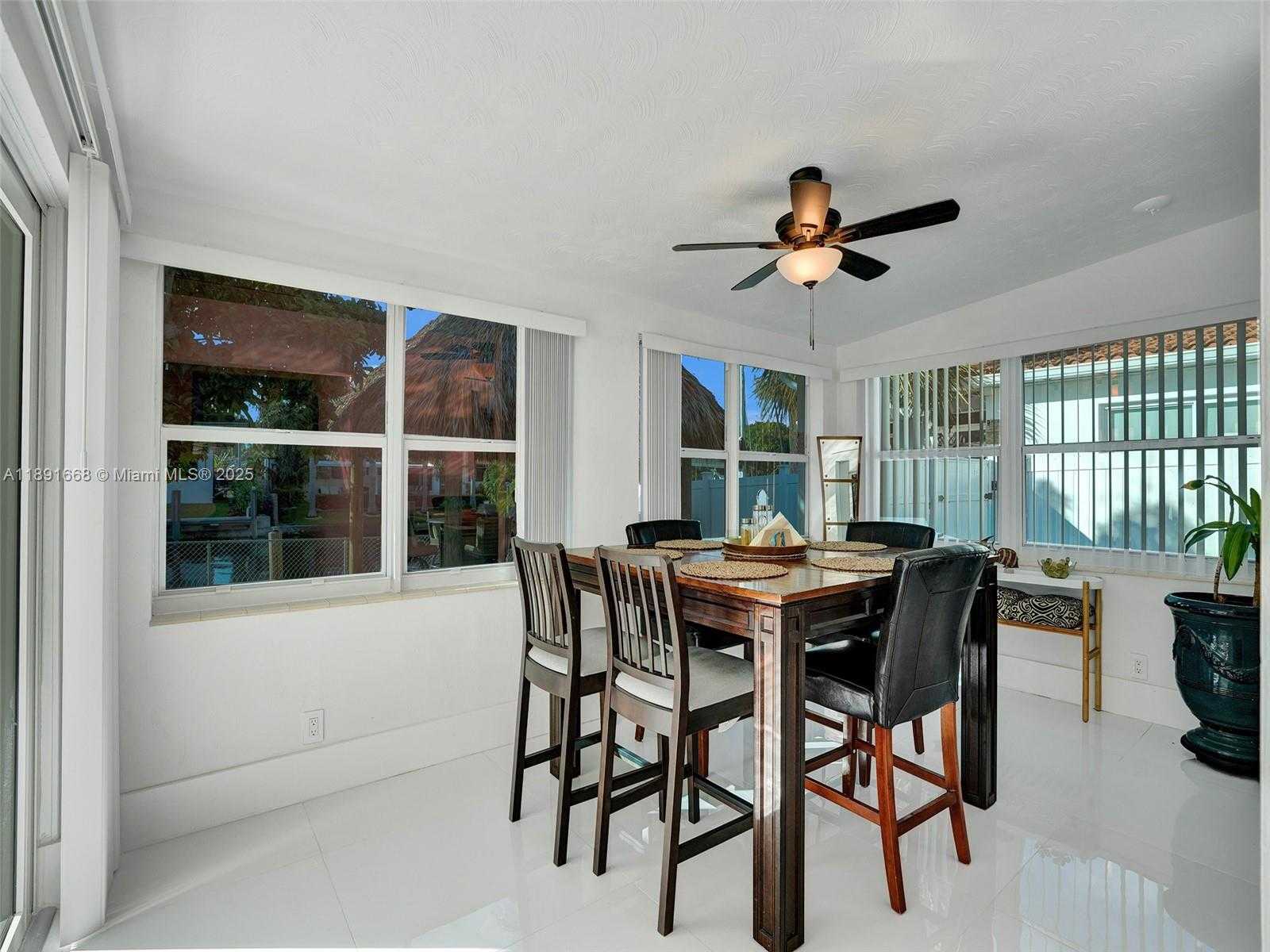 Small Image of 1216 GUAVA ISLE, Fort Lauderdale Number 23
