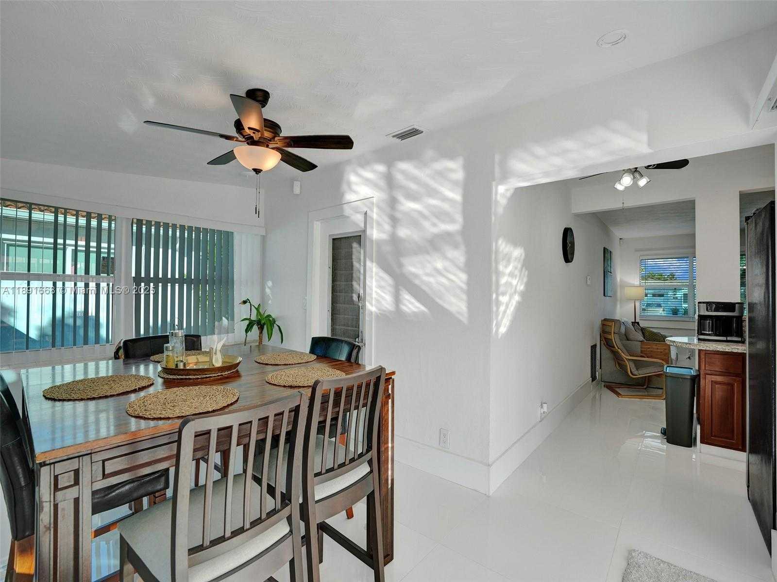 Small Image of 1216 GUAVA ISLE, Fort Lauderdale Number 25