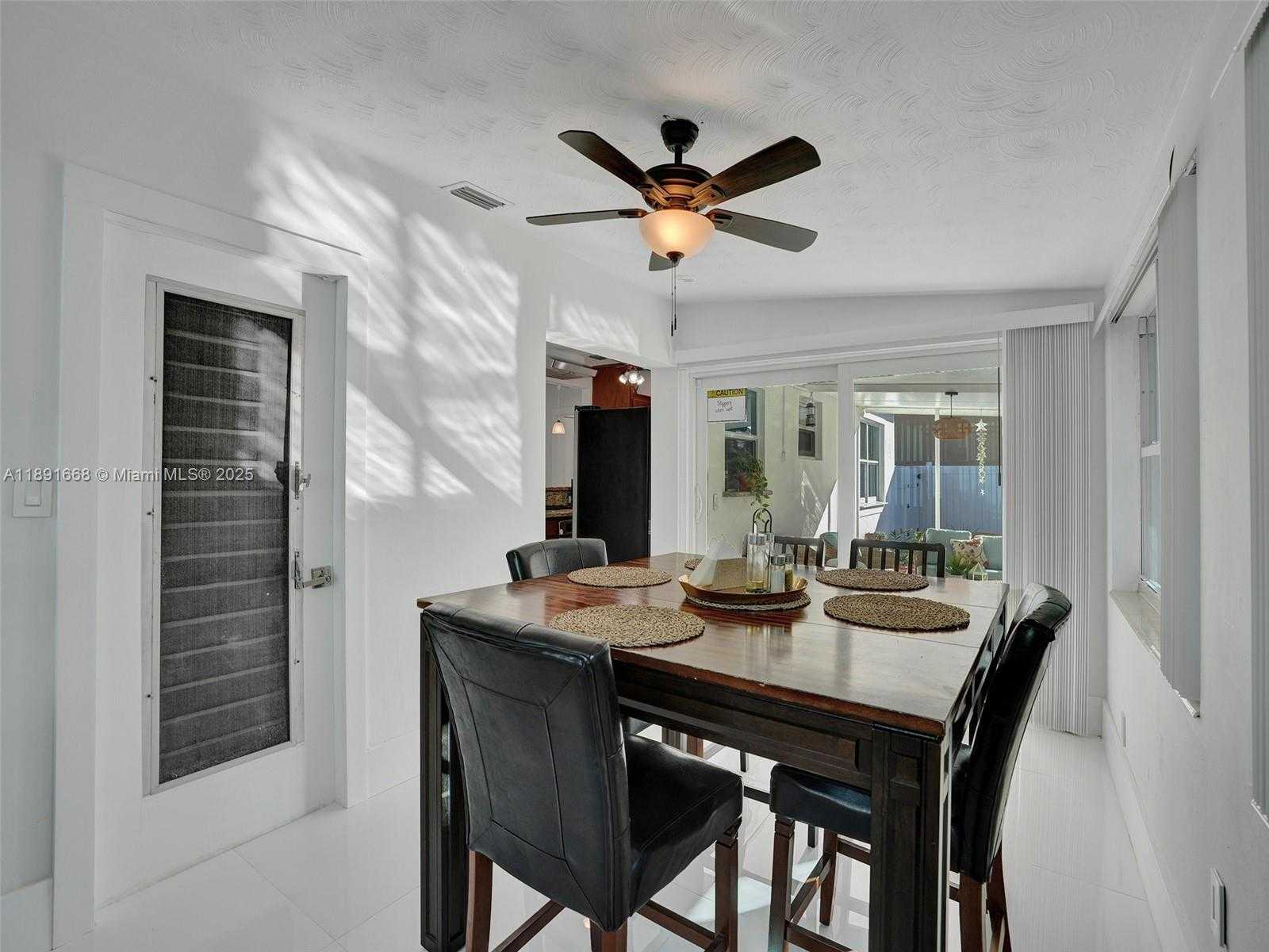 Small Image of 1216 GUAVA ISLE, Fort Lauderdale Number 27