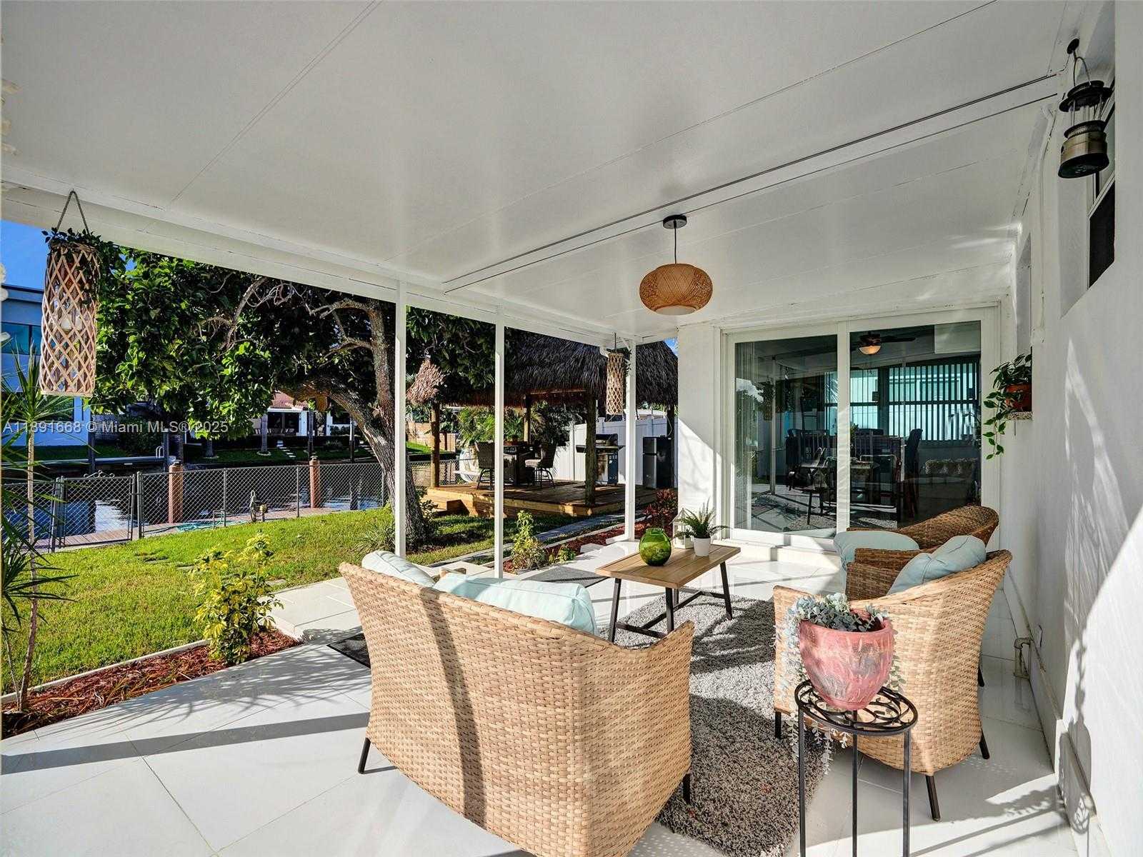 Small Image of 1216 GUAVA ISLE, Fort Lauderdale Number 35