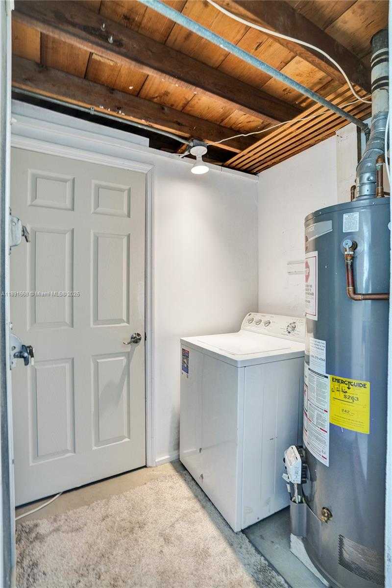 Small Image of 1216 GUAVA ISLE, Fort Lauderdale Number 47