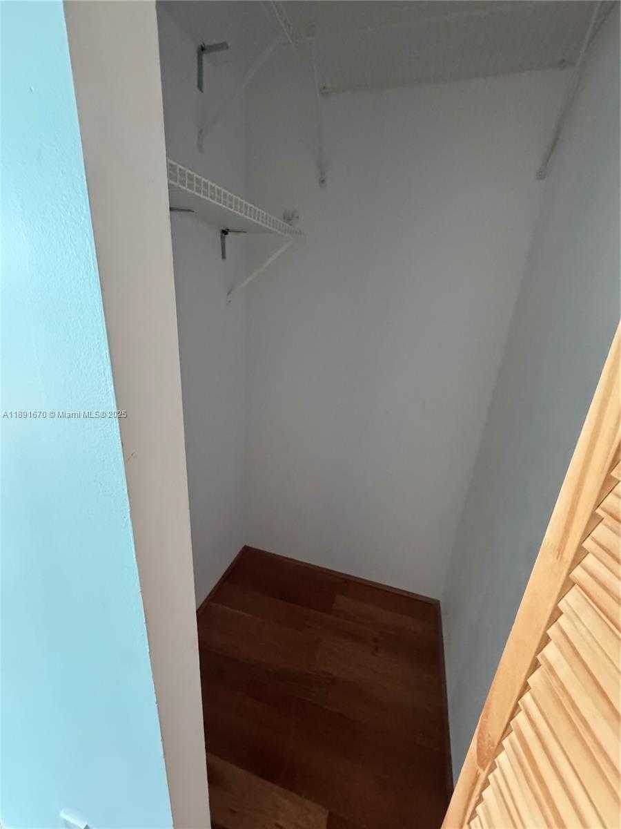 Small Image of 20379 WEST COUNTRY CLUB DR #1937, Aventura Number 15