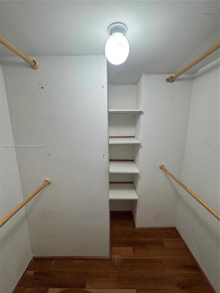 Small Image of 20379 WEST COUNTRY CLUB DR #1937, Aventura Number 16