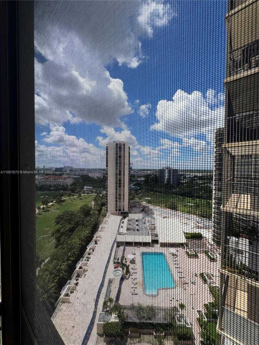 Small Image of 20379 WEST COUNTRY CLUB DR #1937, Aventura Number 2