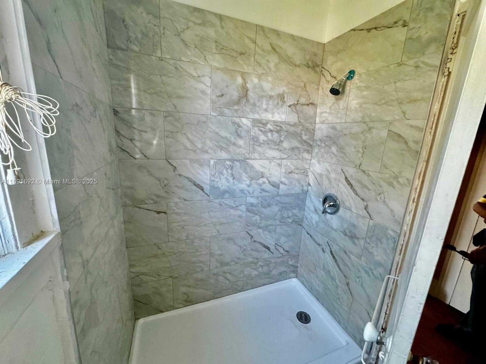 Small Image of 1800 FILLMORE ST #D, Hollywood Number 11