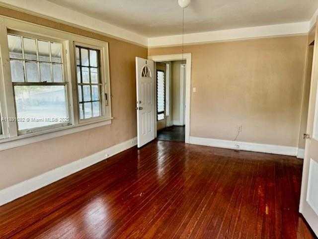 Small Image of 1800 FILLMORE ST #D, Hollywood Number 2