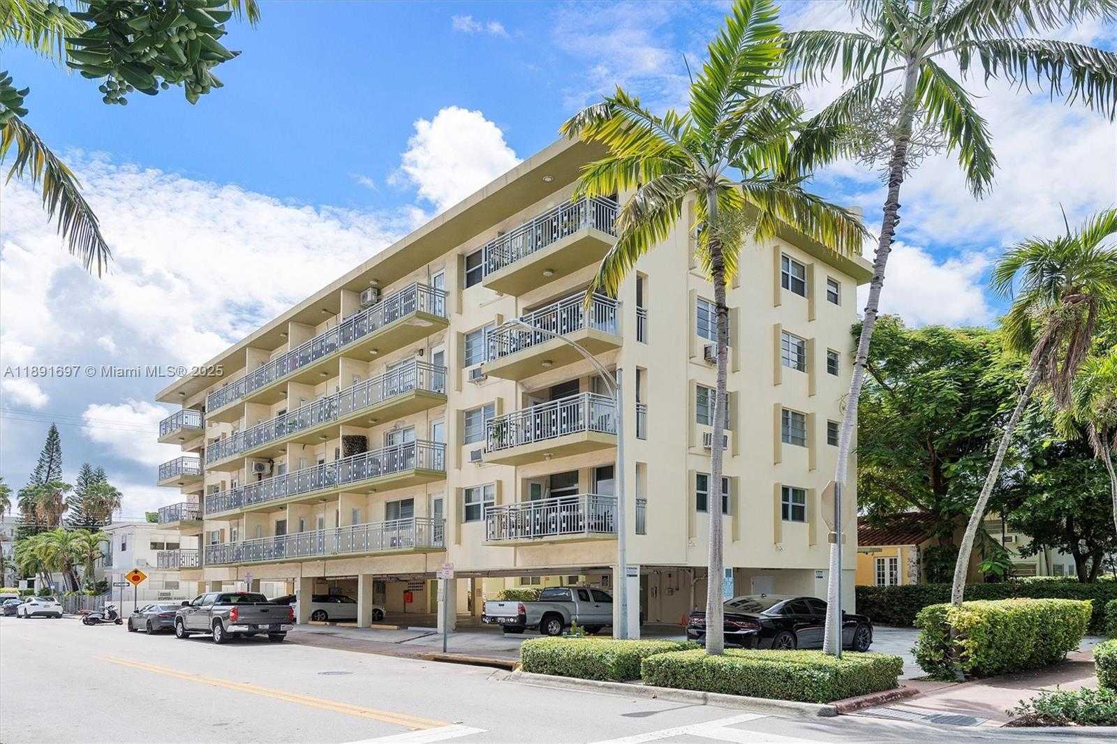 Small Image of 851 MERIDIAN AVE #24, Miami Beach Number 1