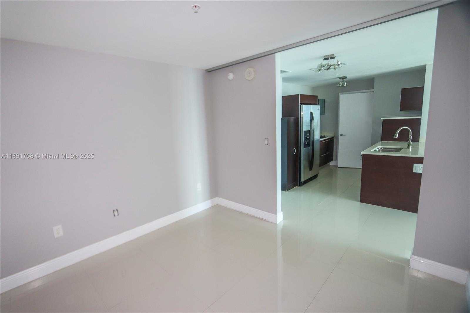 Small Image of 1900 NORTH BAYSHORE DR #2216, Miami Number 10