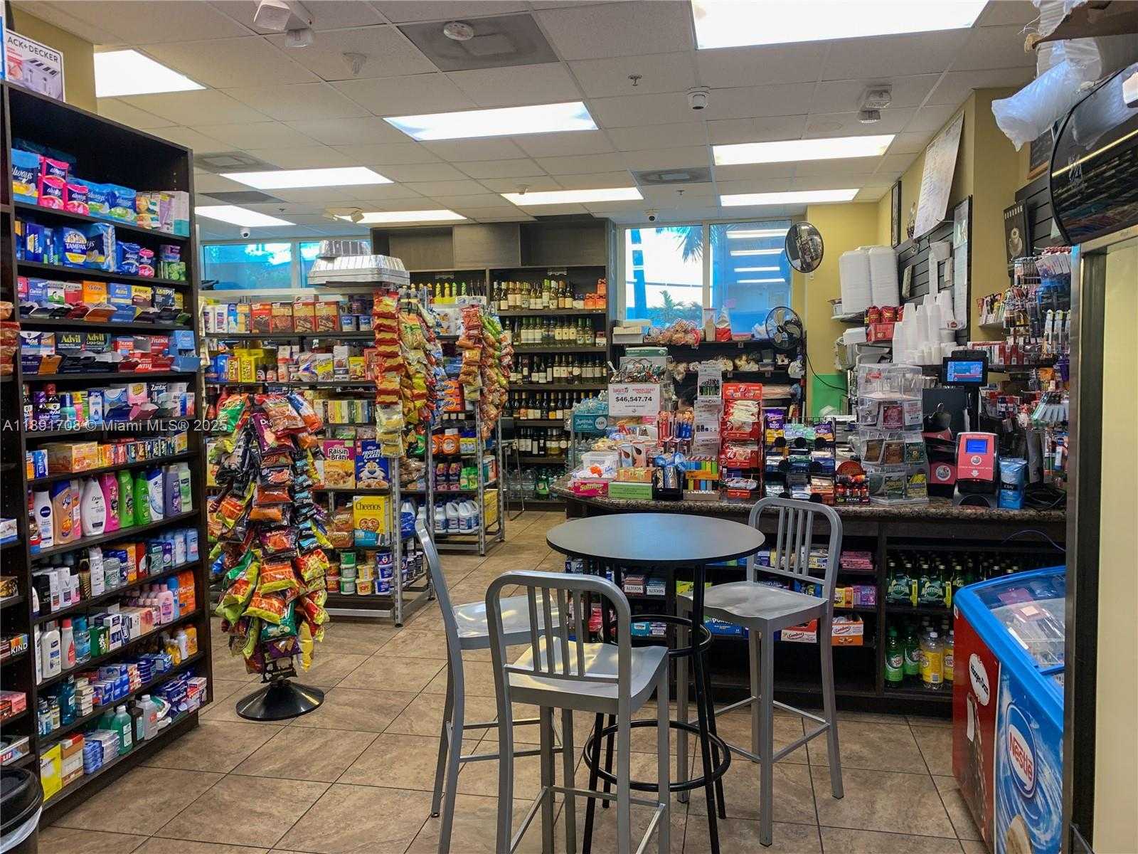 Small Image of 1900 NORTH BAYSHORE DR #2216, Miami Number 27