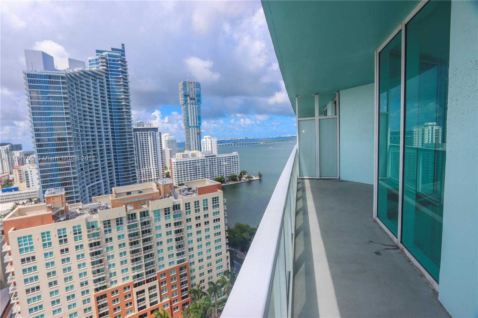 Small Image of 1900 NORTH BAYSHORE DR #2216, Miami Number 31