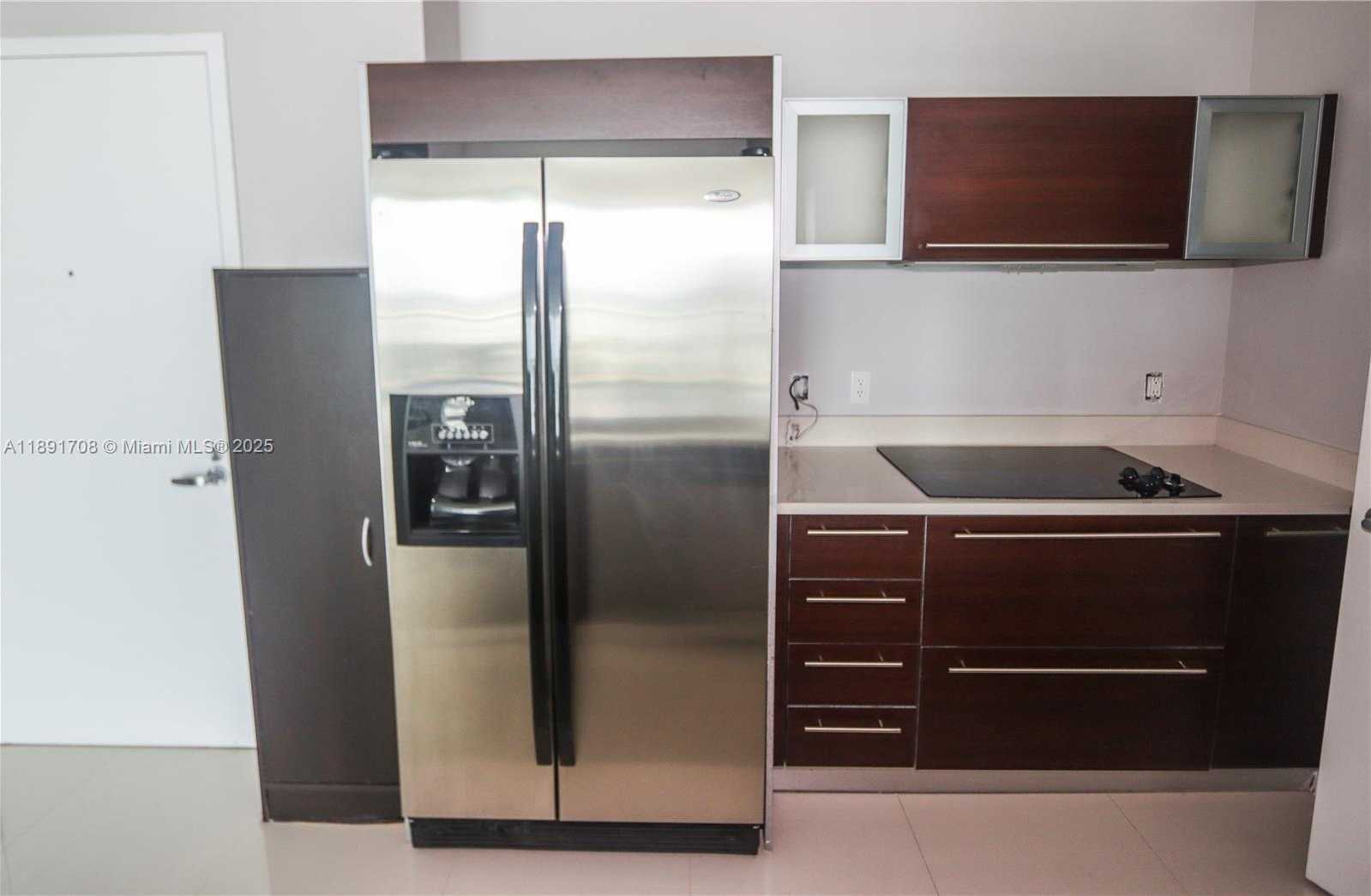 Small Image of 1900 NORTH BAYSHORE DR #2216, Miami Number 8
